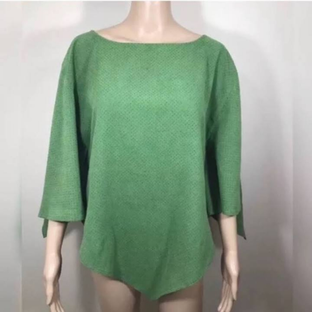 PERFECT SPRING Green flowy poncho style  blouse - Picture 3 of 5
